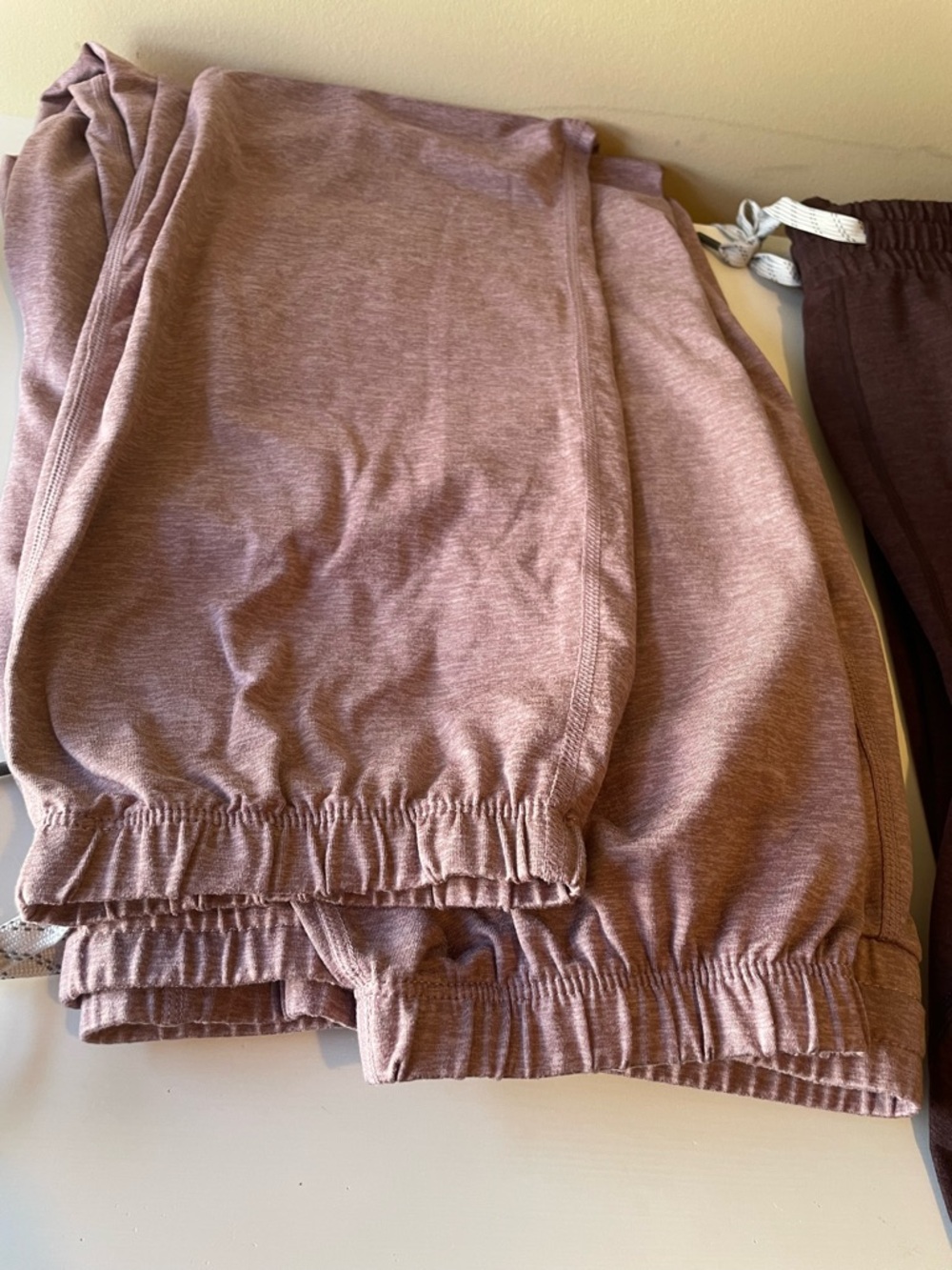 Lot of 3 Kirkland Signature Womens Joggers in Light Pink, Maroon & Black - Picture 3 of 5
